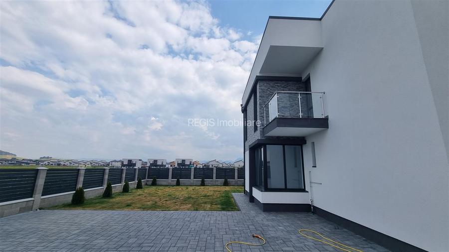 Vila moderna de 4 camere zona Sanpetru - 21