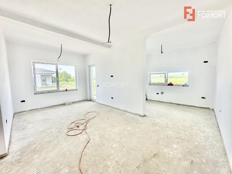 Duplex cu 3 camere si 2 bai - 76 mp utili - Bucovat - 3