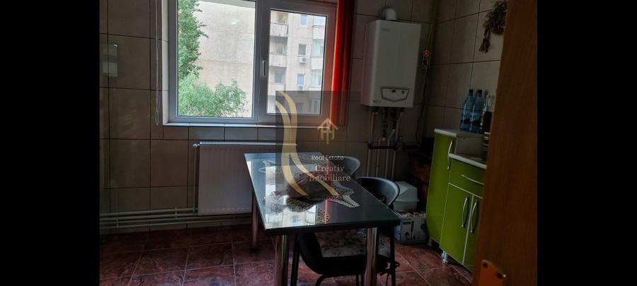 De vanzare imobil 3camere