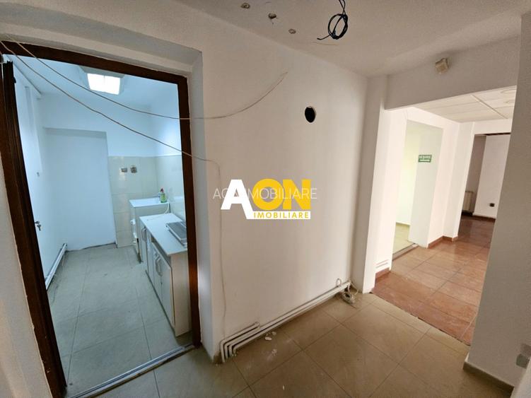 Spatiu comercial cu expunere stradala, 115 mp utili, str. V. Goldis - 9