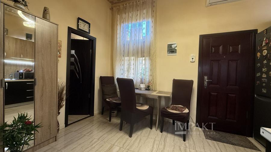 Apartament cu 2 camere decomandat in Centrul orasului str Horea nr 2