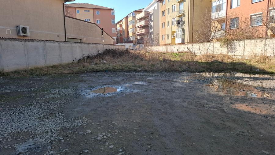 Zona Kamsas - teren intravilan 840 mp /deschidere 36