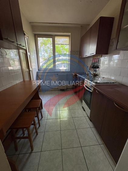 APARTAMENT 4 CAMERE , ETAJ 3 din 4, 2 BAI, 2 BALCOANE, CALEA SEVERINULUI - 14