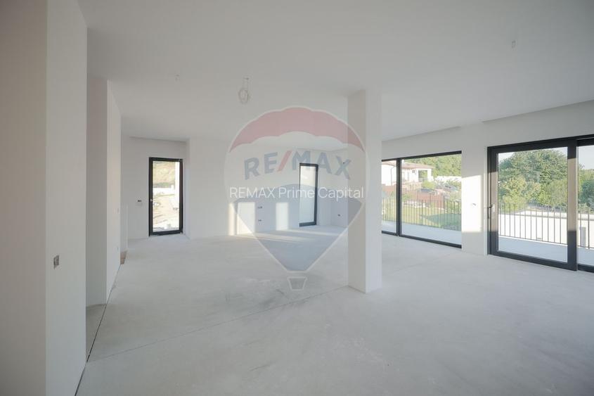 Casă nouă de vânzare Oradea - Dealuri, P+E, teren 575 mp - 12
