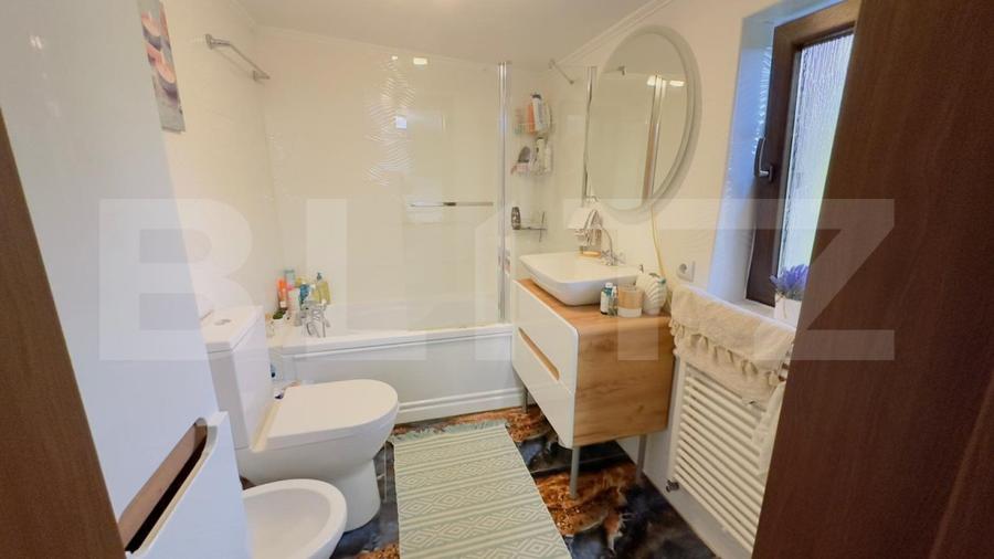 Apartament de vanzare, cu 3 camere, 100 mp, zona Breazu