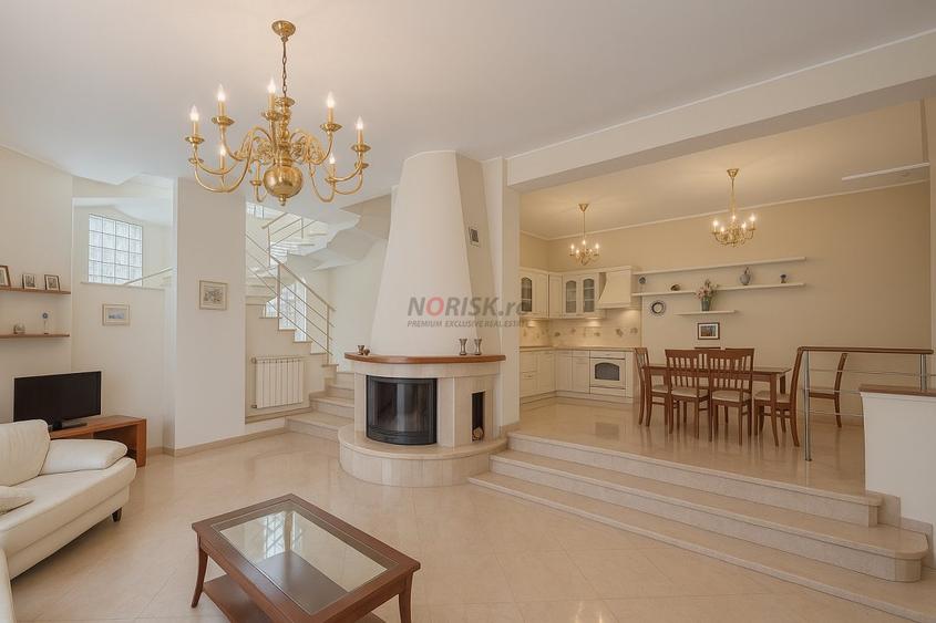 Grand Residence | 4.500 mp teren pe stradă principală