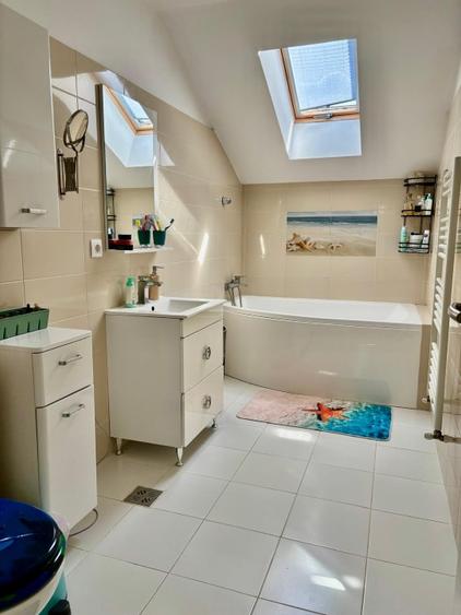 Casa insiruita Sanpetru -92 mp- mobilata si utilata, 189000 euro