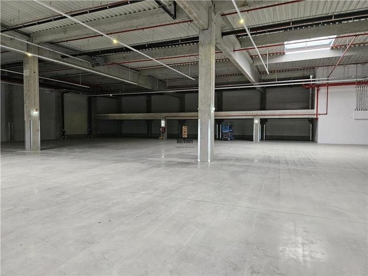 Spatiu Industrial - 2500 mp - Productie - Depozitare - Distributie
