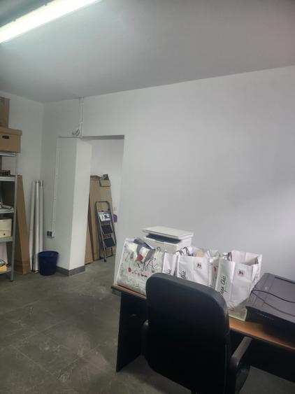 De vânzare boxa la demisol,pretabila pentru un birou,arhiva,depozit/Brâncoveanu