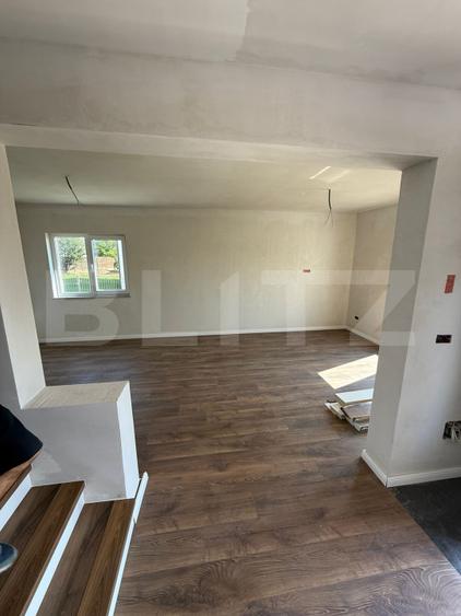 Casa cu etaj, 120 mp utili, 400 mp teren, Moara - Suceava