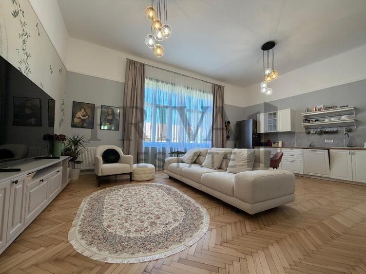 Apartament deosebit 3 camere situat in zona Semicentrală