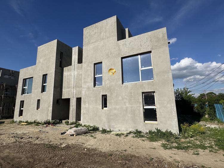 Casa TownHouse 4 camere - Calitate Premium - Otopeni Odaile