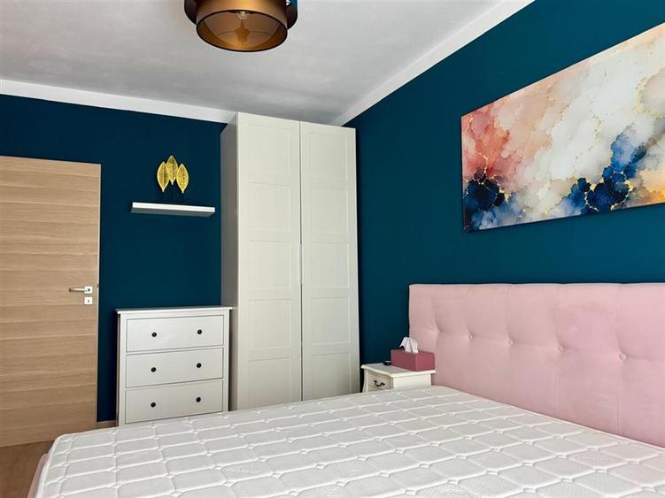 Apartament doua camere Pietonal Coresi Avantgarden ( Kasper )