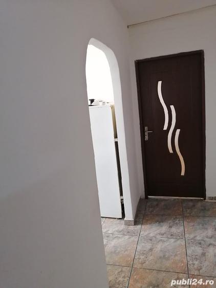 Zona Dacia, apartament decomandat 2 camere (62 mp),cu doua bai, etaj 4