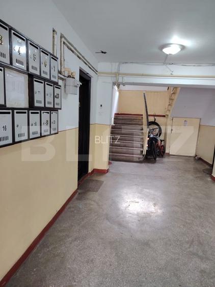 Apartament de vanzare, cu 2 camere, 47 mp, zona Radu Popescu - 11