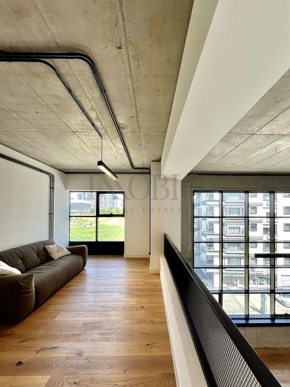 Brick Lofts Unitate pe 2 Niveluri / Bucătărie Mobilata / Vedere Lac