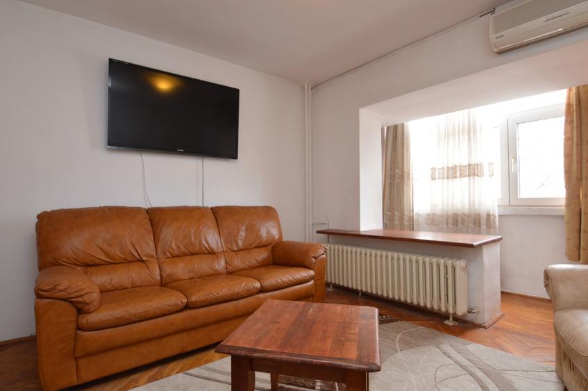 VANZARE APARTAMENT 4 CAMERE UNIRII – SFANTA VINERI