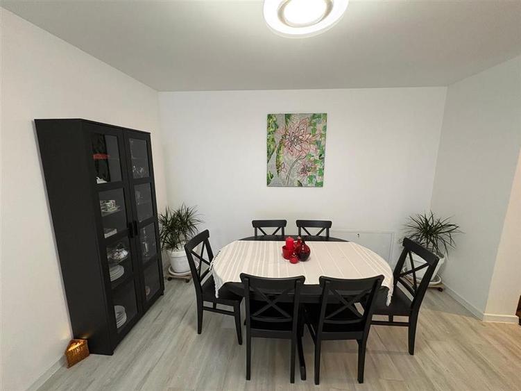 Apartament decomandat cu 3 camere 2 bai in Selimbar