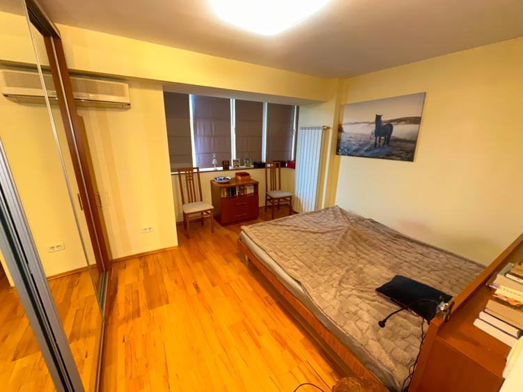 Apartament 4 camere spatios 122 mp ~ Etaj 2/4 ~ Centrala proprie