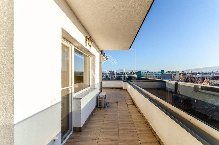 Penthouse 3 camere, la 5 min de centru, parcare privata