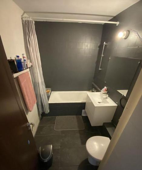 Apartament 3 camere decomandat zona metrou Gorjului