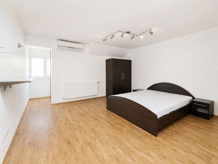Apartament cu 4 camere - pozitie excelenta - zona Girocului