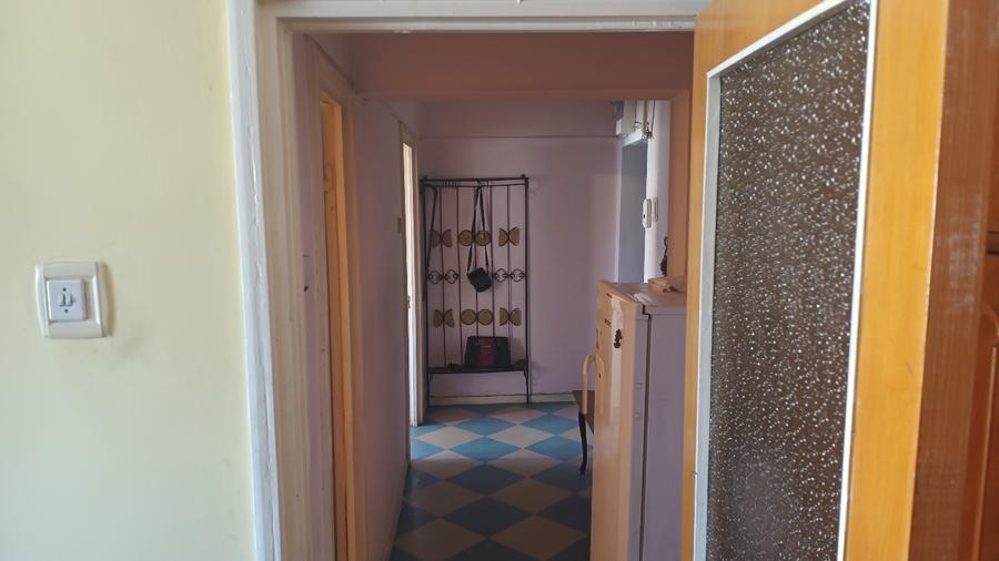 Apartament 4 camere , central, bulevardul Independentei 6