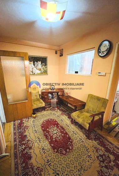 Apartament 3 camere – Bulevardul Traian, zona H-uri – Etaj 1