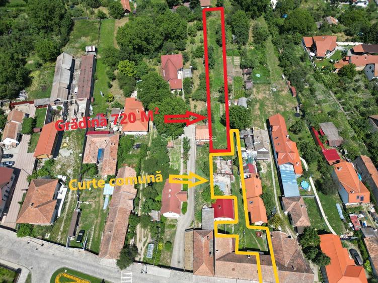 Doua case de vanzare 75 M² + curte 720 M² Piata Kalvin - 2