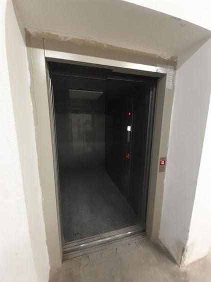 Hala 1336mp, in Pipera, in apropiere de giratoriu