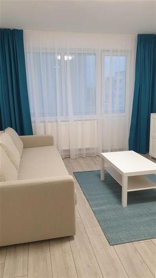 Apartament 2 camere cu balcon zona Mihai Viteazul