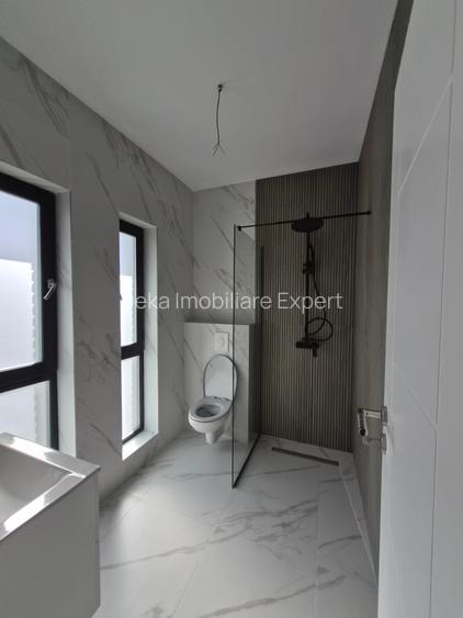 Vila Individuala 5 camere, dormitor parter LA CHEIE! - 27
