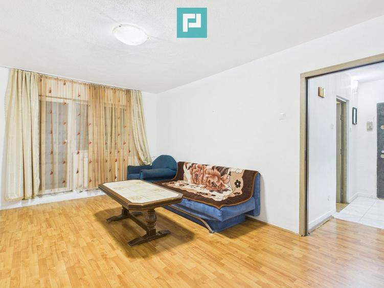 Apartament spațios cu 3 camere, decomandat