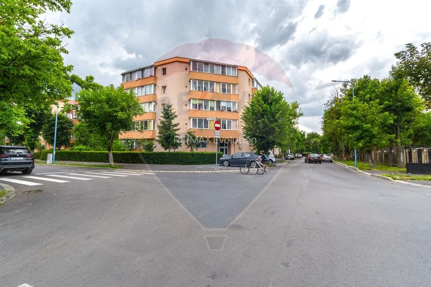 APARTAMENT SPATIOS 3 CAMERE, 2 BAI TRACTORUL| COMISION 0 - 19