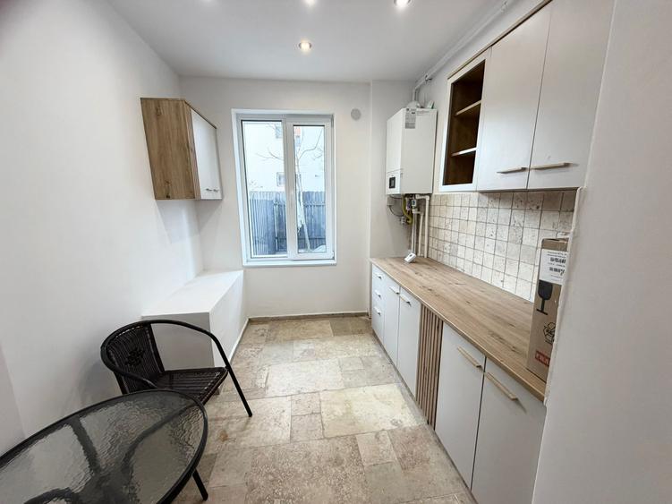 Apartament 2 camere,  curte proprie – Str. Toma Ionescu, vizavi de Școala nr.5