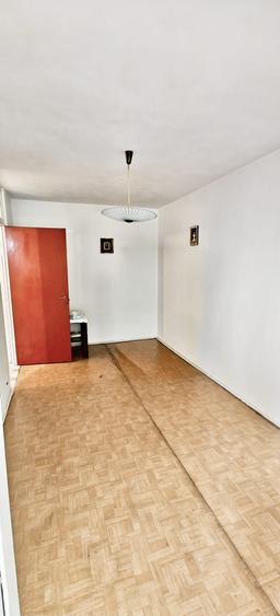 Piața Rahova, Str. Oltina - 3 camere, decomandat, et. 1/4, 1985, reabilitat