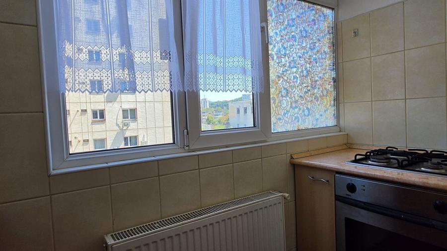 Apartament 3 camere, zona Grivitei