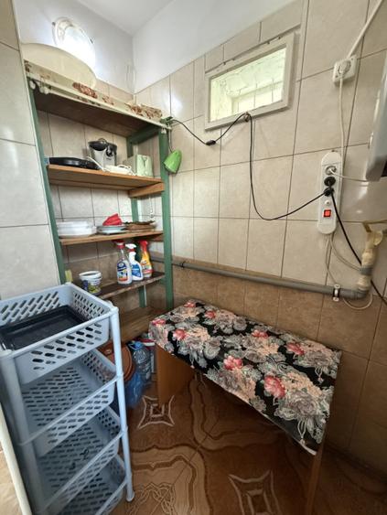 Apartament spatios, 2 camere, 58 mp utili + 2 balcoane si 2 debarale - Bucovina