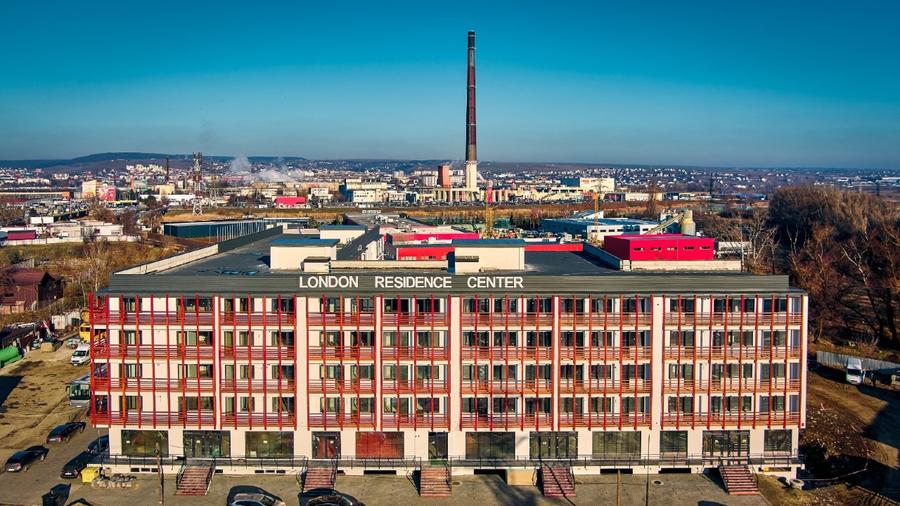 Vând/ închiriez spații comerciale 70-1400mp!