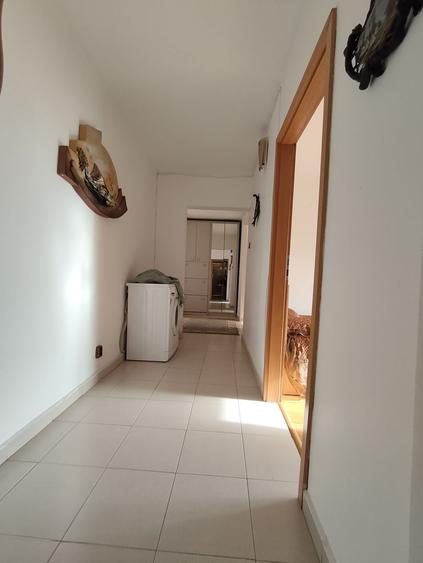 APARTAMENT 3 CAMERE SIMION BARNUTIU