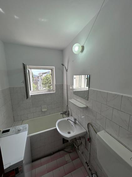 Apartament 2 camere-Zona Sud Mausoleu - etajul 4/4- 40 mp -41000 euro