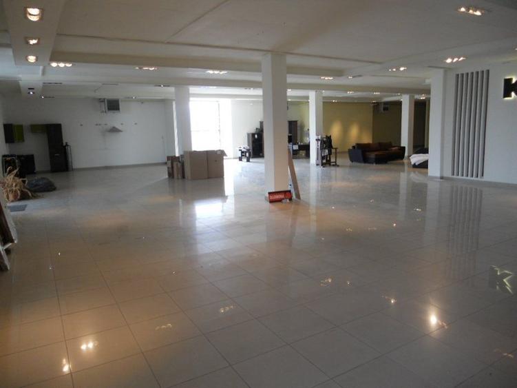 Imobilstar inchiriaza fost showroom de mobila- conexe
