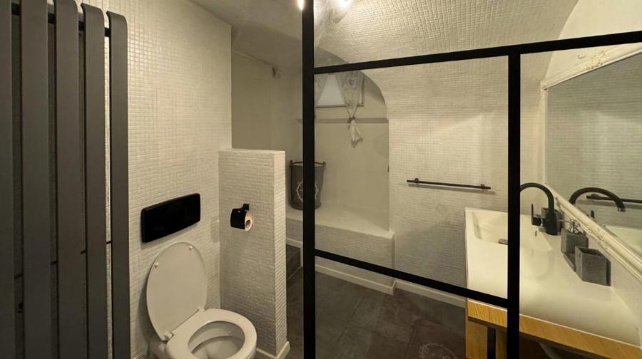 Apartament 2 camere in centrul istoric, renovat cu stil, pe strada Republicii