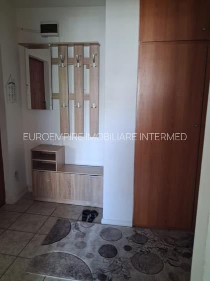 Apartament  cu 2 camere de închiriat – zonă Km 4-5 - 7