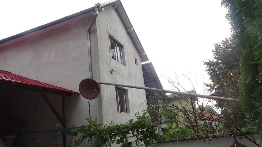 Vand casa in Deva compusa  zona Aurel Vlaicu D+P+E, constructie din anul 2010