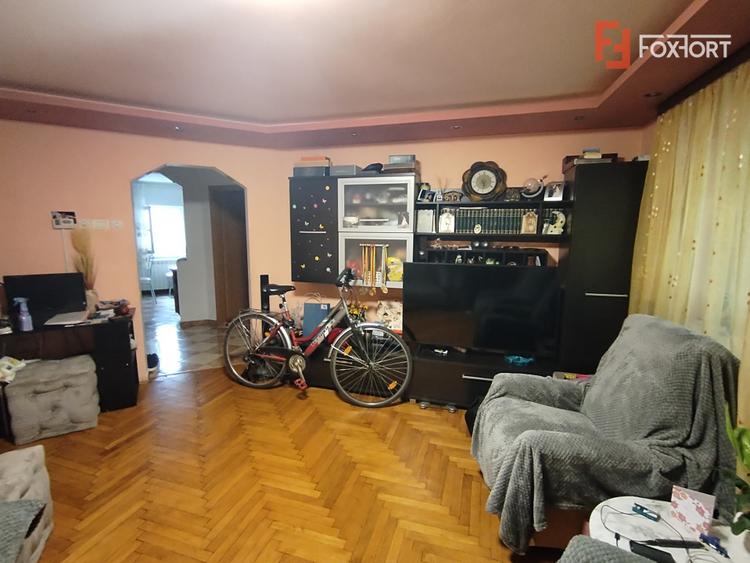 COMISION 0% Apartament cu 3 camere de vanzare in zona Soarelui