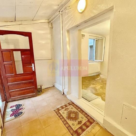 Raritate - Casă la curte Romană- Piața Victoriei zona Nicolae Iorga