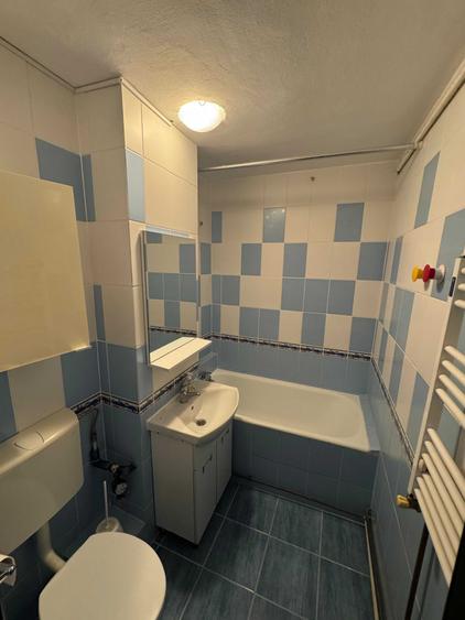 INCHIRIERE/ GARSONIERA/ GORJULUI/ CENTRALA TERMICA/ 350 EURO