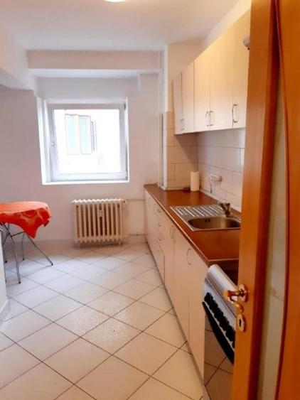 Inchiriere de la proprietar apartament 3 camere decomandate Bdul.Decebal