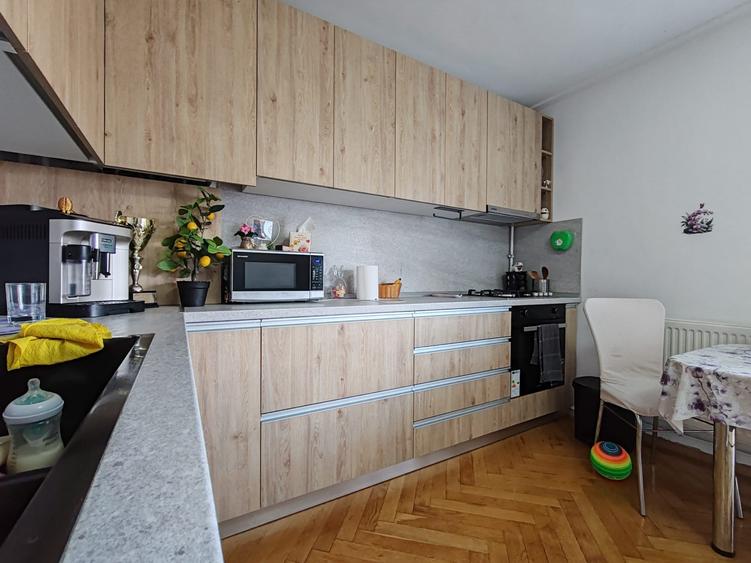APARTAMENT 2 CAMERE DECOMANDAT !
